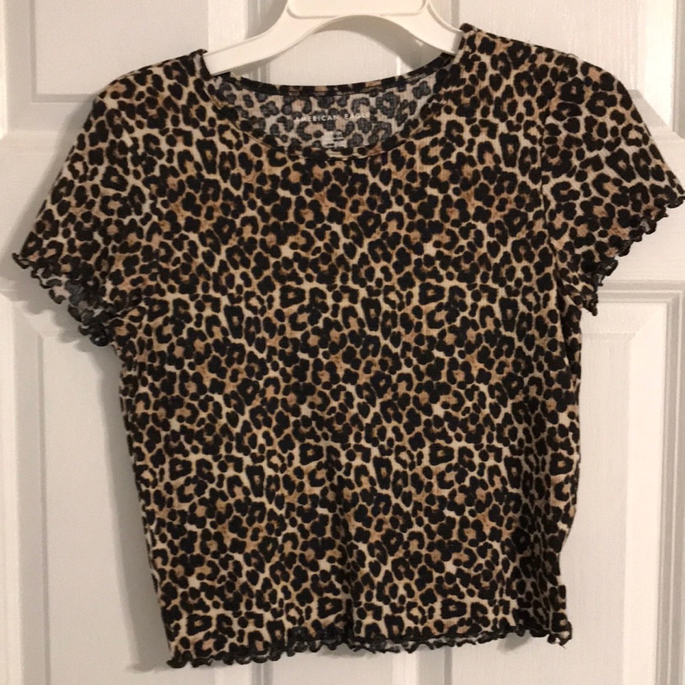 American Eagle leopard print crop top